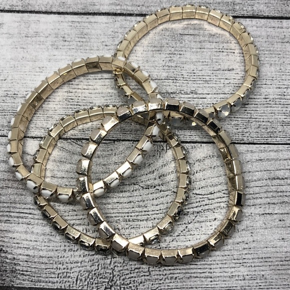 Curated bundle layered look rhinestone stretch bracelets lot of 4 - Picture 3 of 4